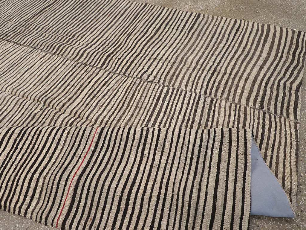 Vintage Persian Flatweave Kilim Room Size Carpet, No.32918 - Gsblank