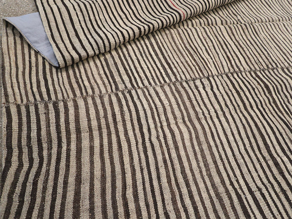 Vintage Persian Flatweave Kilim Room Size Carpet, No.32918 - Gsblank