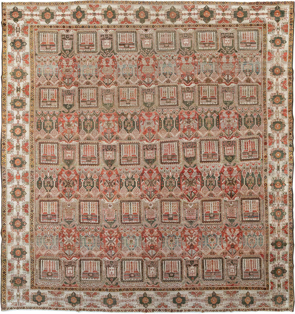 Antique Persian Bakhtiari Square Room Size Carpet, No.32924 - Gsblank