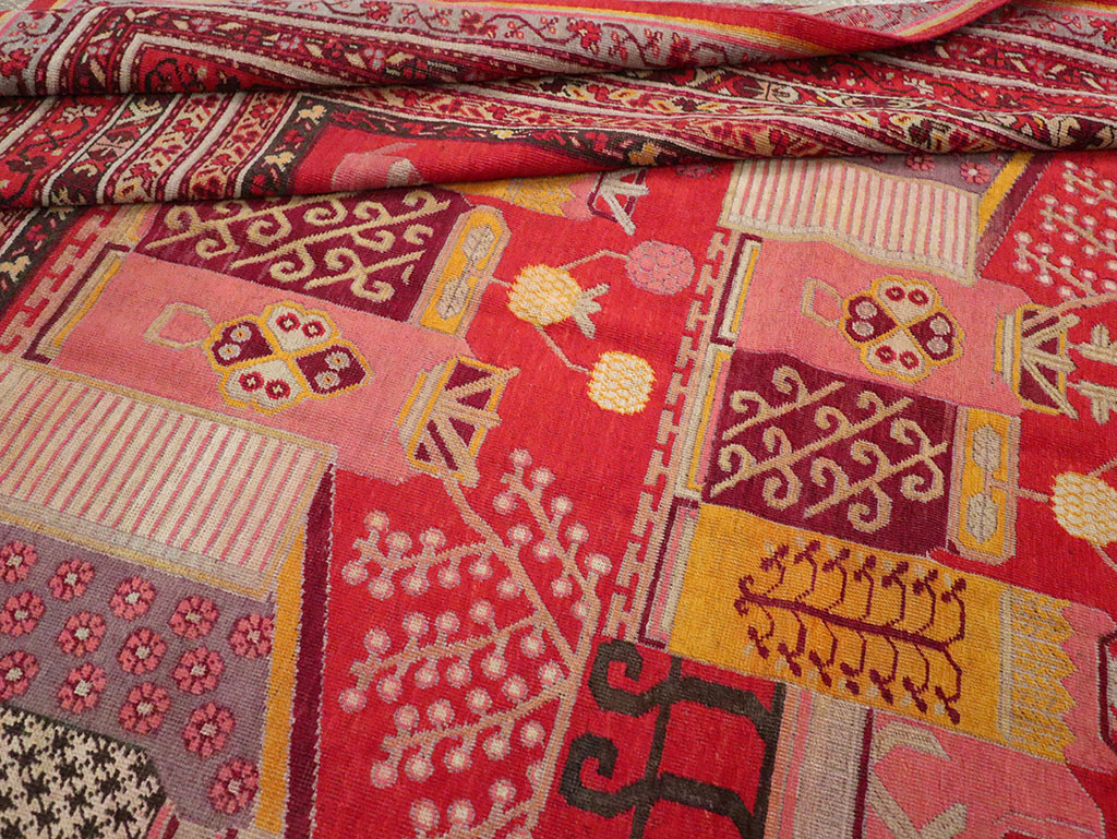 Antique East Turkestan Khotan Pictorial Room Size Carpet, No.32925 - Gsblank