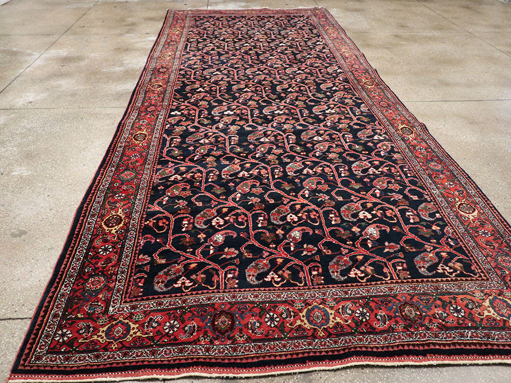 Antique Persian Bidjar Gallery Carpet, No.32953 - Gsblank
