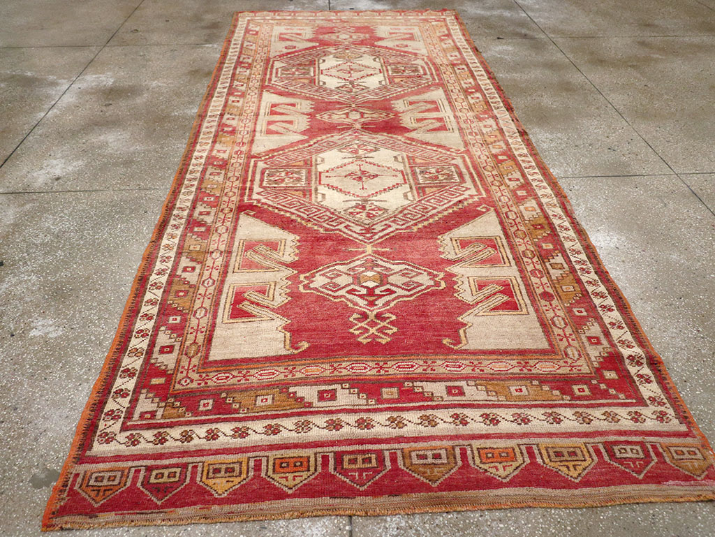 Vintage Turkish Anatolian Wide Gallery Runner, No.32969 - Gsblank