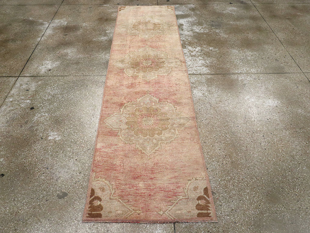Vintage Turkish Anatolian Runner, No.32970 - Gsblank