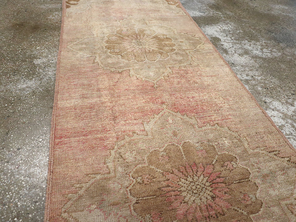 Vintage Turkish Anatolian Runner, No.32970 - Gsblank