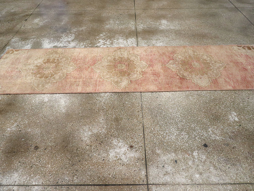 Vintage Turkish Anatolian Runner, No.32970 - Gsblank