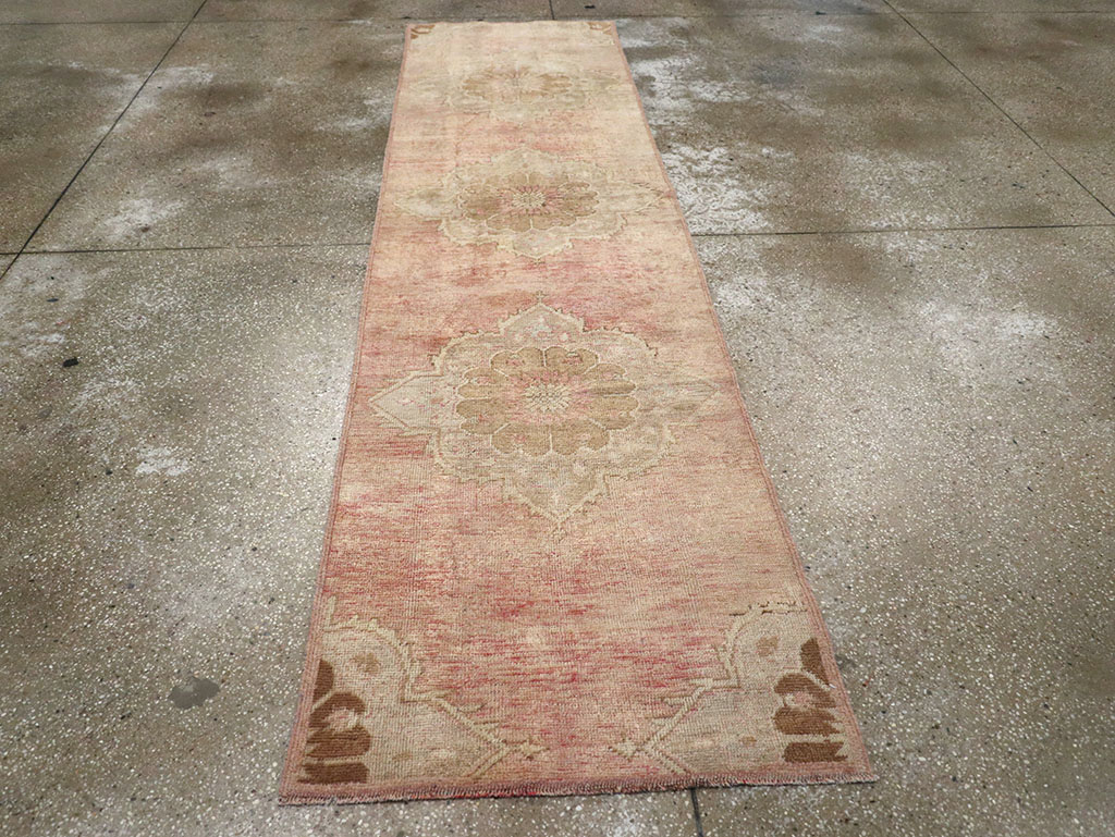 Vintage Turkish Anatolian Runner, No.32970 - Gsblank