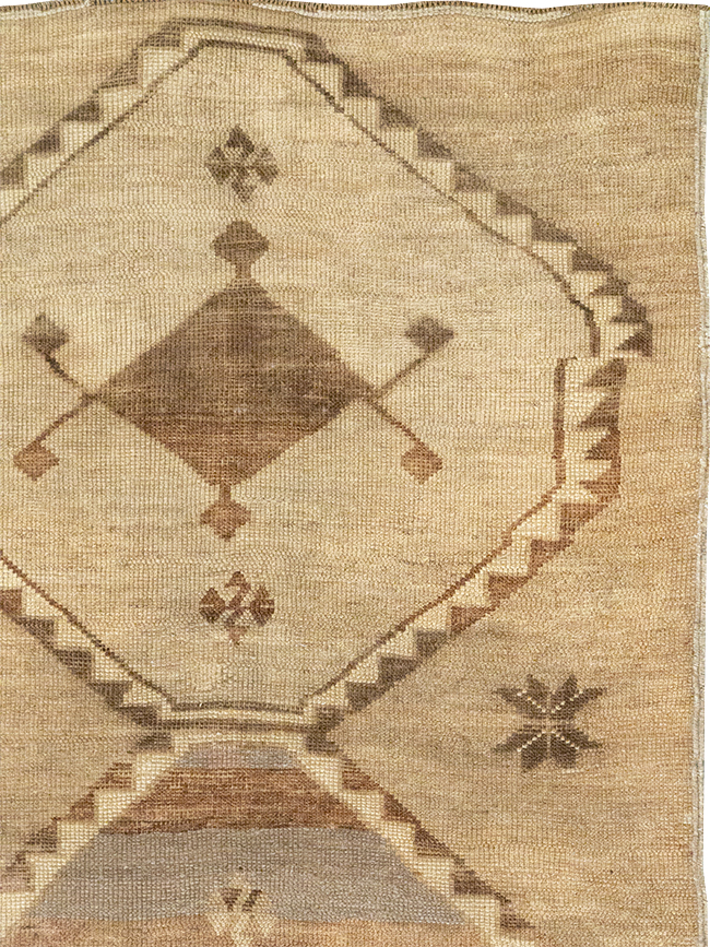 Vintage Turkish Anatolian Room Size Carpet, No.32972 - Gsblank