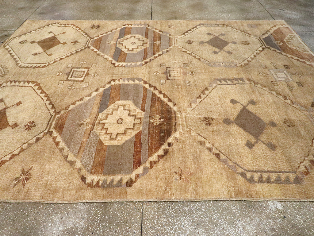 Vintage Turkish Anatolian Room Size Carpet, No.32972 - Gsblank