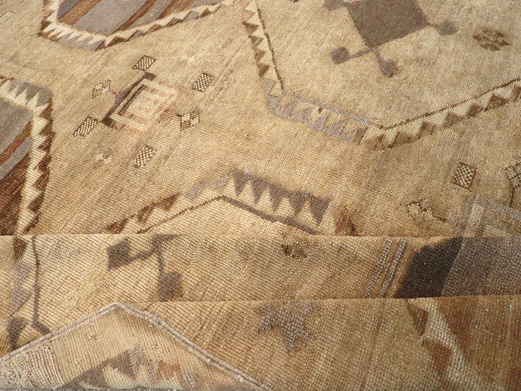 Vintage Turkish Anatolian Room Size Carpet, No.32972 - Gsblank