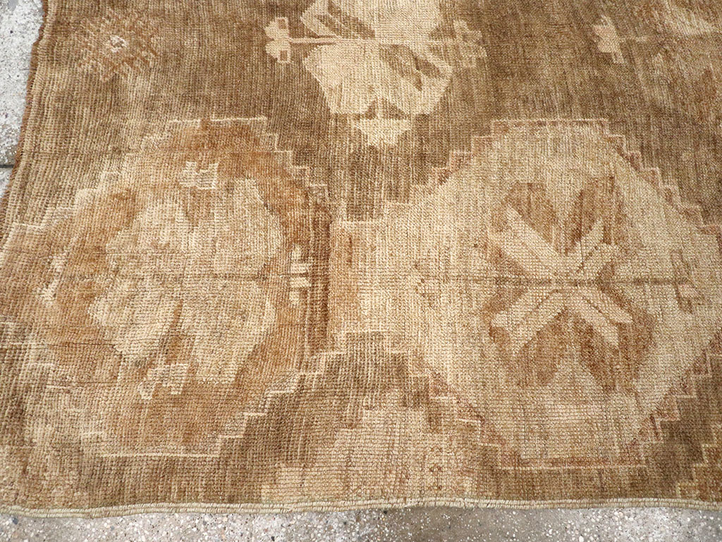 Vintage Turkish Anatolian Accent Rug, No.32973 - Gsblank