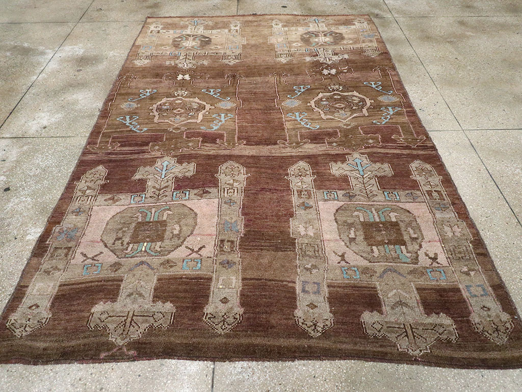 Vintage Turkish Anatolian Accent Carpet, No.32974 - Gsblank