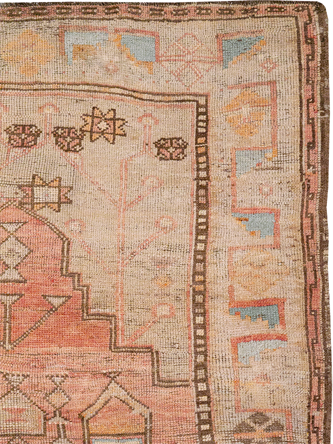 Vintage Turkish Anatolian Gallery Carpet, No.32976 - Gsblank