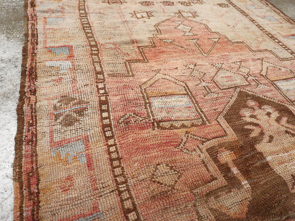 Vintage Turkish Anatolian Gallery Carpet, No.32976 - Gsblank