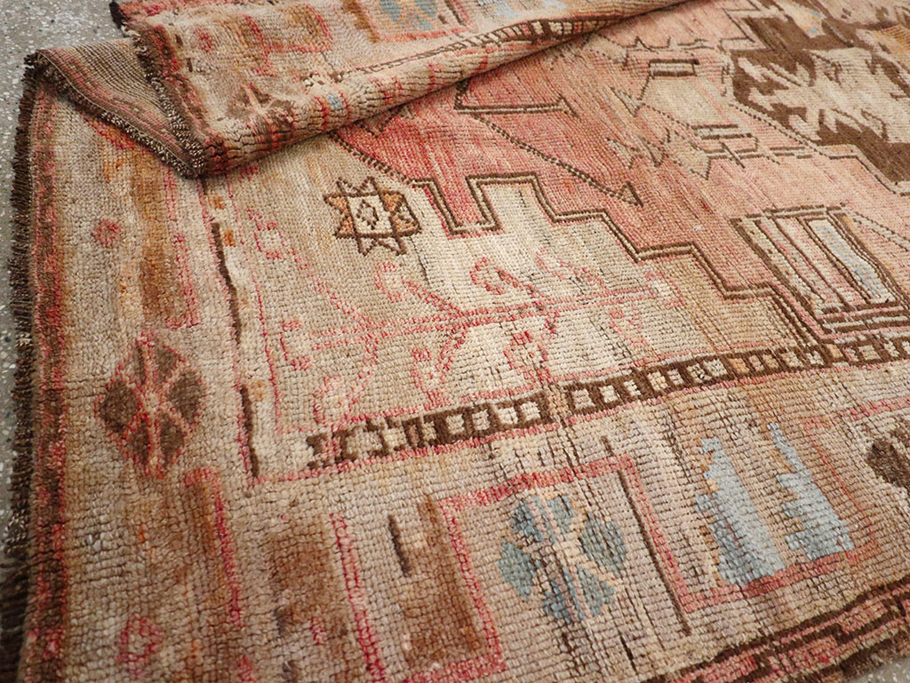 Vintage Turkish Anatolian Gallery Carpet, No.32976 - Gsblank