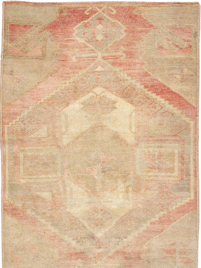 Vintage Turkish Anatolian Runner, No.32978 - Gsblank