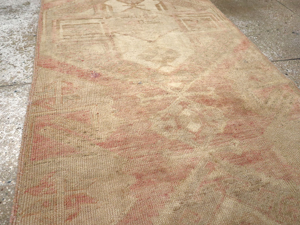 Vintage Turkish Anatolian Runner, No.32978 - Gsblank