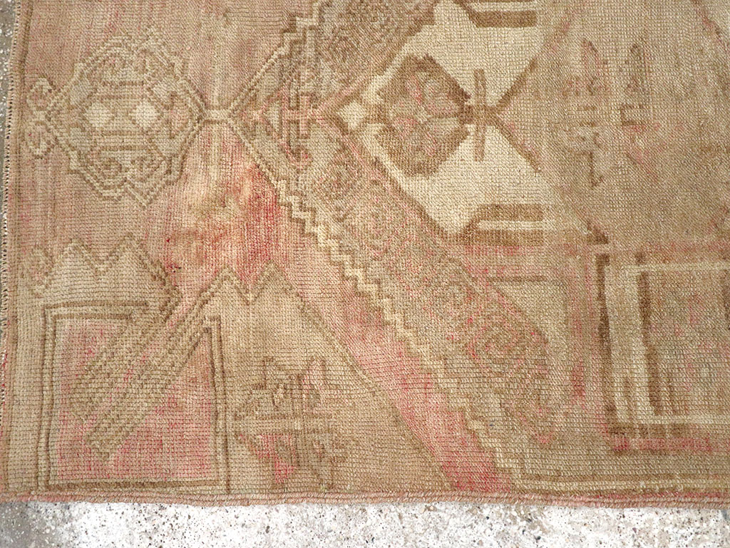 Vintage Turkish Anatolian Runner, No.32978 - Gsblank