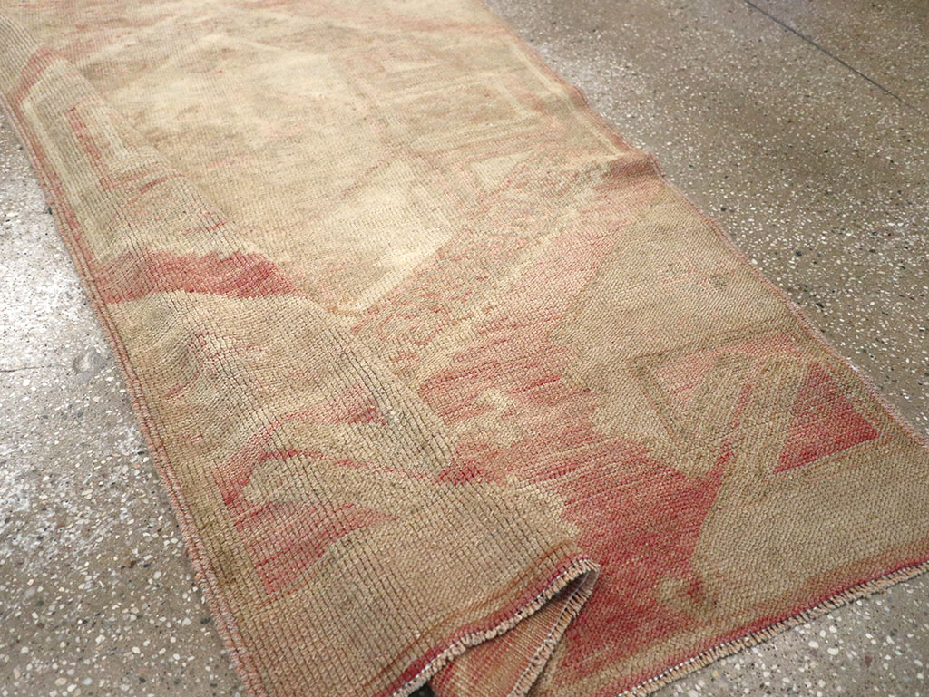 Vintage Turkish Anatolian Runner, No.32978 - Gsblank