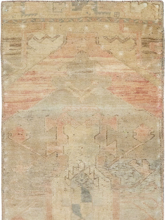 Vintage Turkish Anatolian Runner, No.32980 - Gsblank
