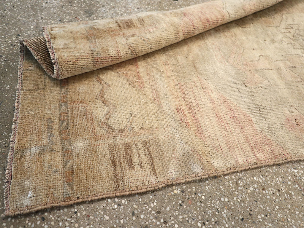 Vintage Turkish Anatolian Runner, No.32980 - Gsblank