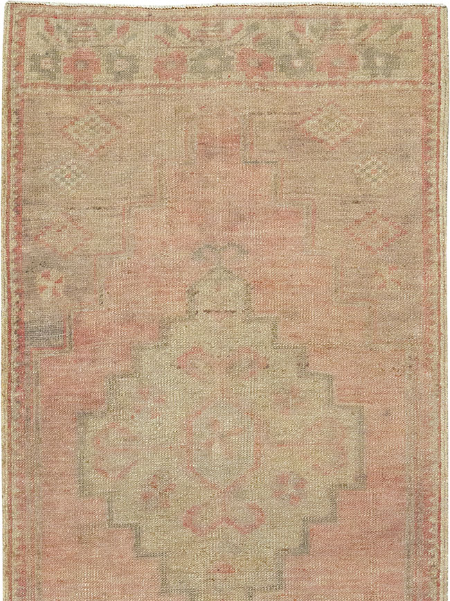 Vintage Turkish Anatolian Runner, No.32984 - Gsblank