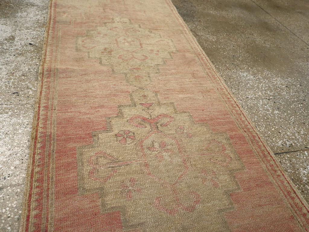 Vintage Turkish Anatolian Runner, No.32984 - Gsblank