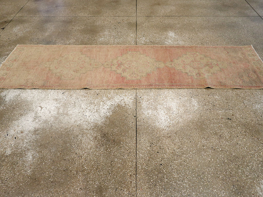 Vintage Turkish Anatolian Runner, No.32984 - Gsblank