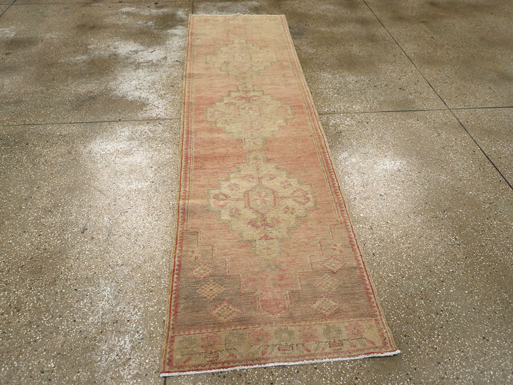 Vintage Turkish Anatolian Runner, No.32984 - Gsblank