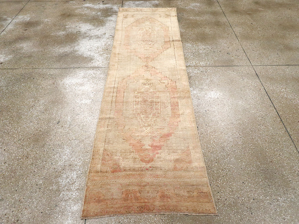 Vintage Turkish Anatolian Runner, No.32985 - Gsblank