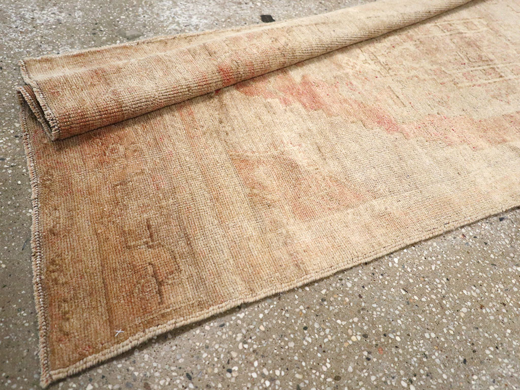 Vintage Turkish Anatolian Runner, No.32985 - Gsblank
