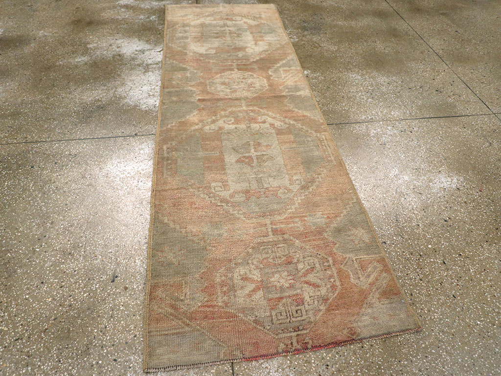 Vintage Turkish Anatolian Runner, No.32986 - Gsblank