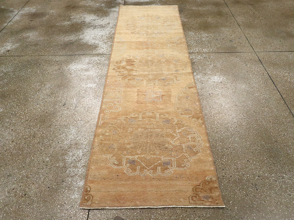 Vintage Turkish Anatolian Runner, No.32987 - Gsblank