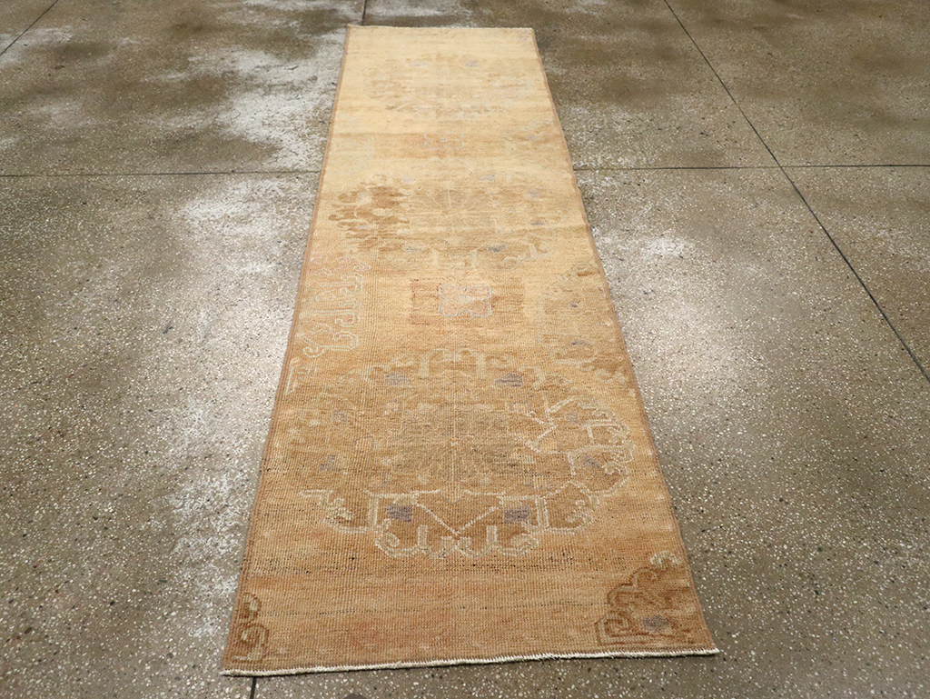 Vintage Turkish Anatolian Runner, No.32987 - Gsblank