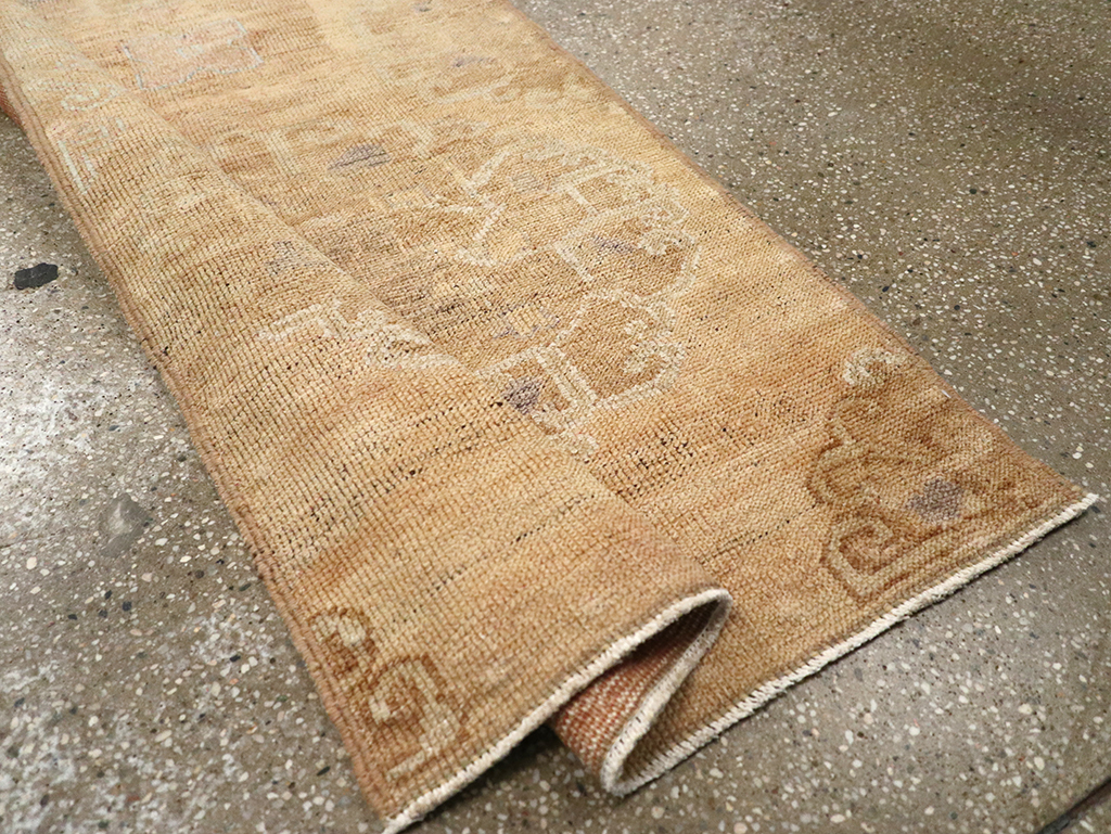 Vintage Turkish Anatolian Runner, No.32987 - Gsblank