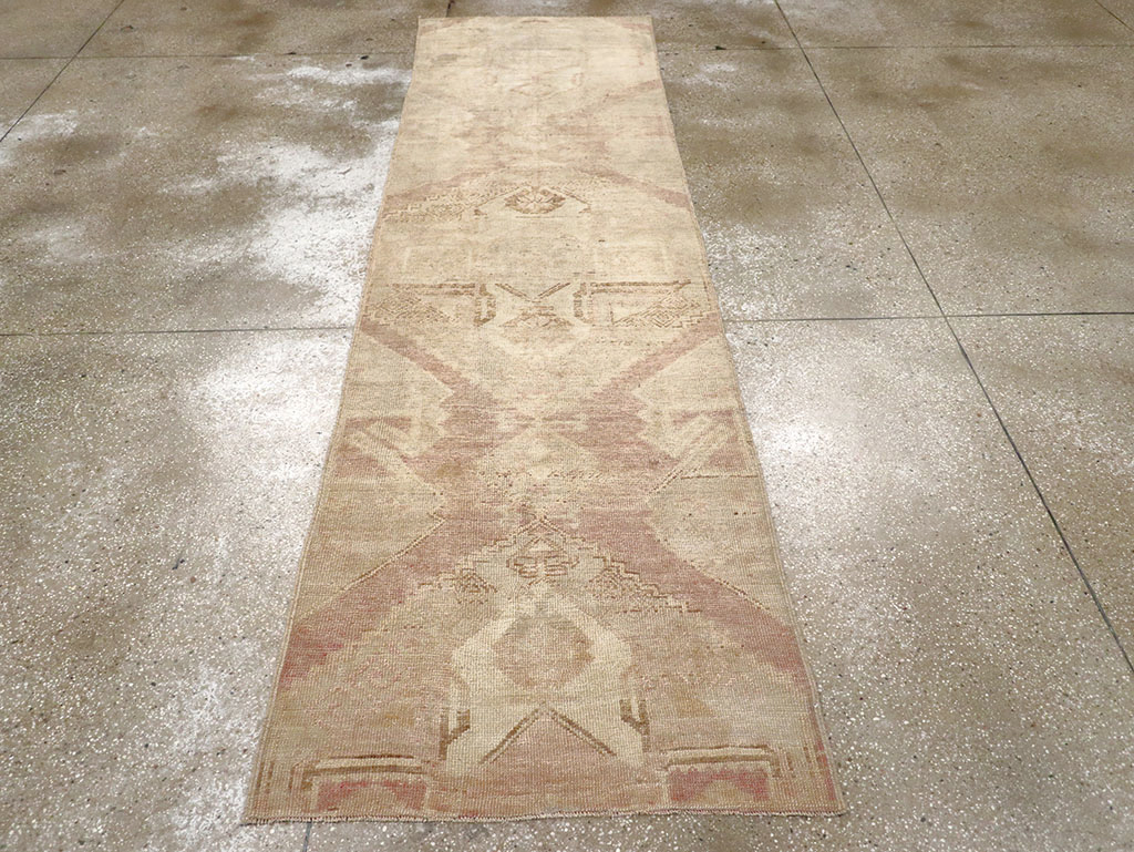 Vintage Turkish Anatolian Runner, No.32988 - Gsblank