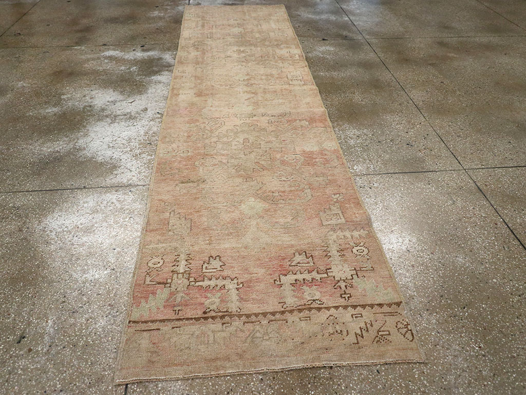 Vintage Turkish Anatolian Runner, No.32989 - Gsblank