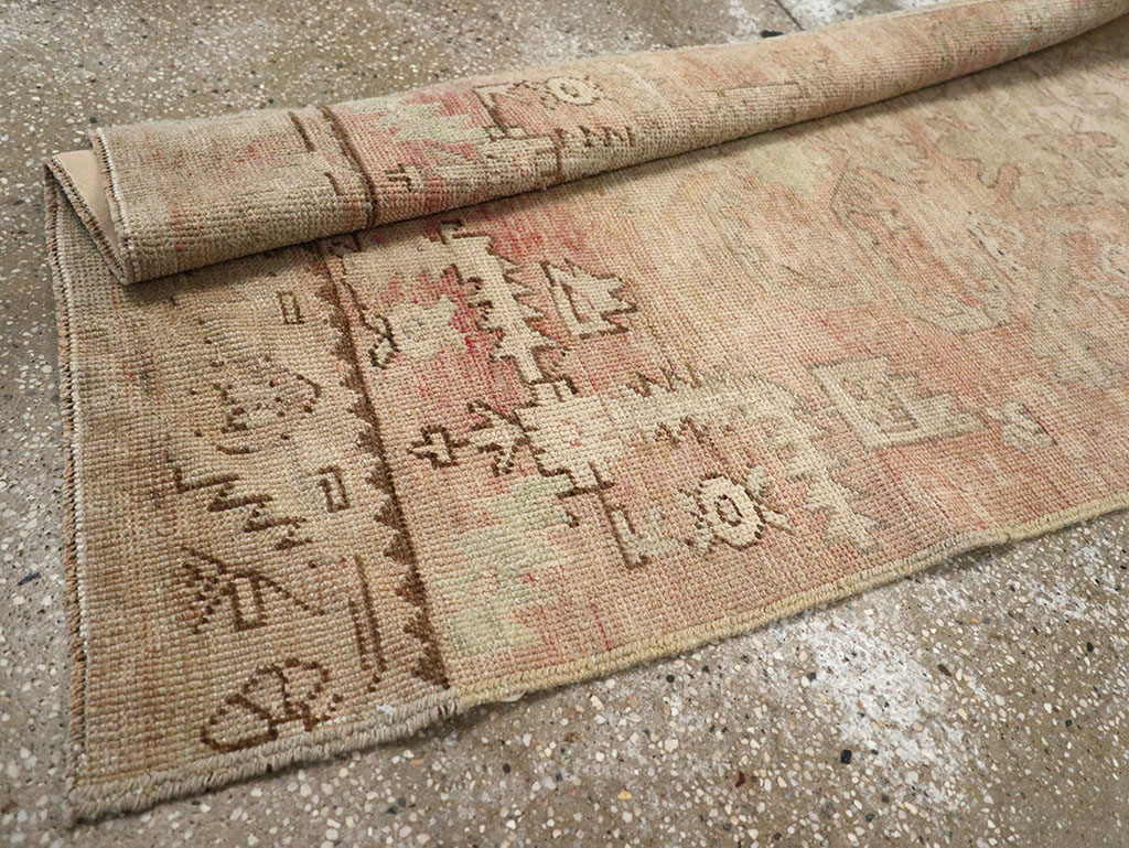 Vintage Turkish Anatolian Runner, No.32989 - Gsblank