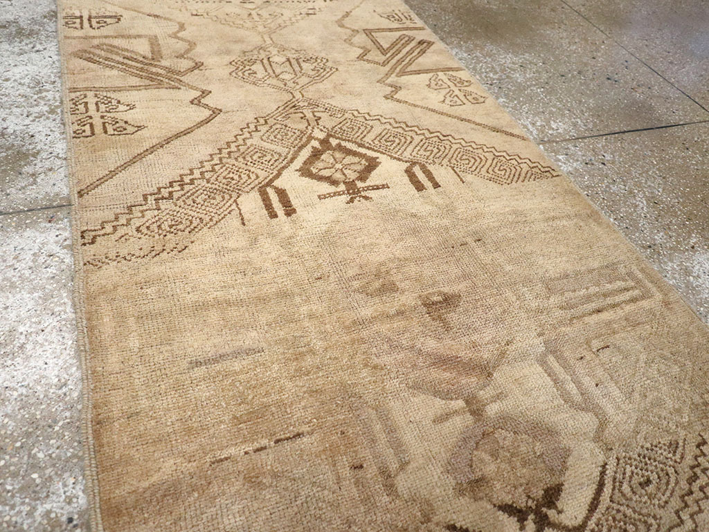 Vintage Turkish Anatolian Runner, No.32990 - Gsblank