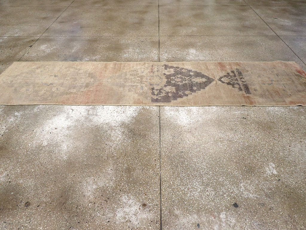 Vintage Turkish Anatolian Runner, No.32991 - Gsblank