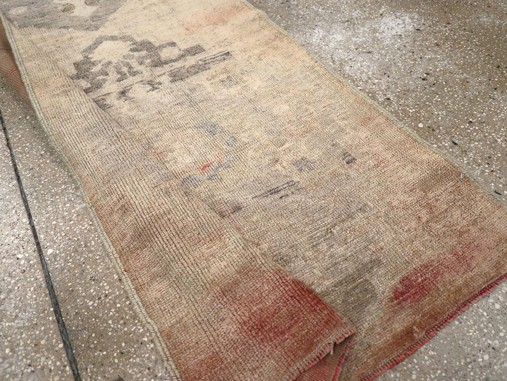 Vintage Turkish Anatolian Runner, No.32991 - Gsblank