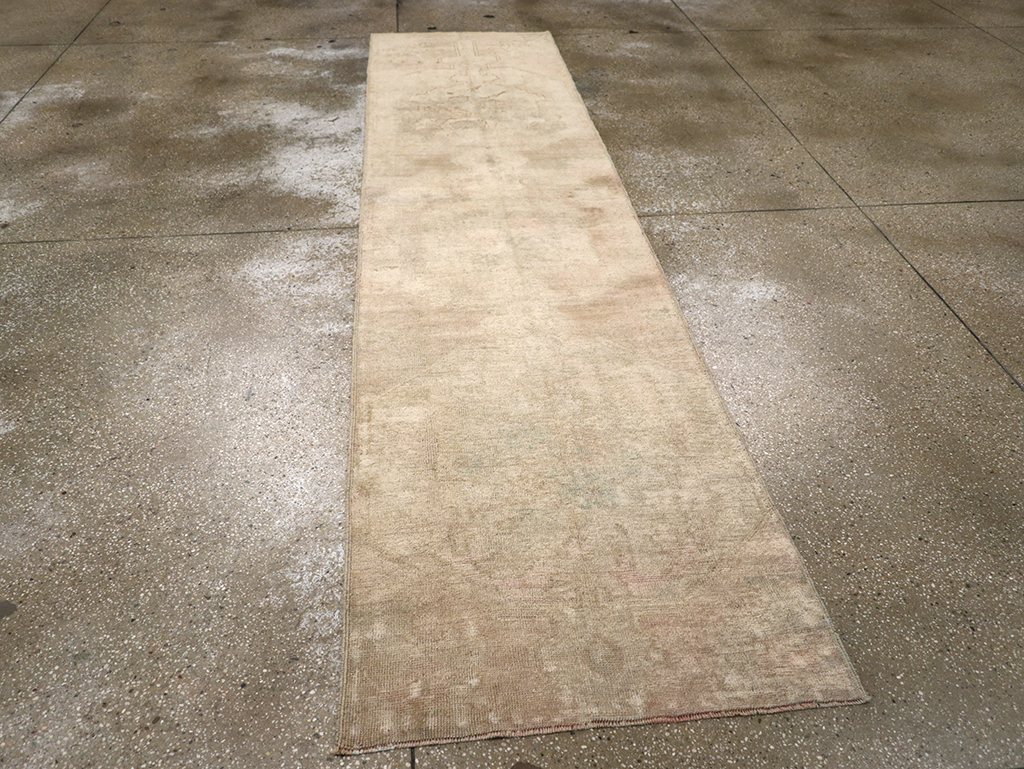Vintage Turkish Anatolian Runner, No.32992 - Gsblank