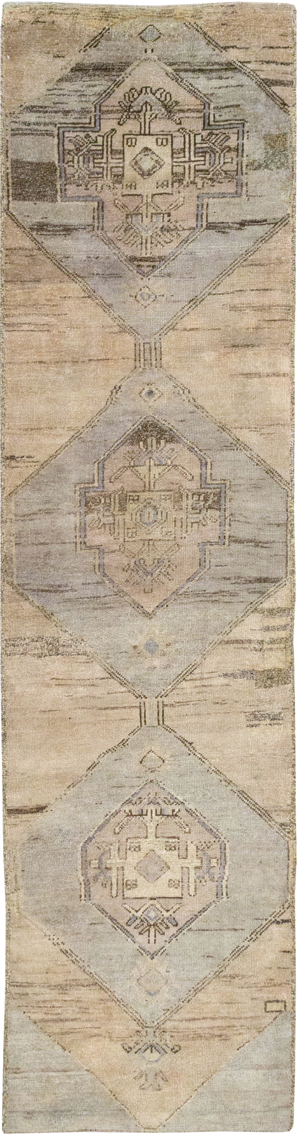 Vintage Turkish Anatolian Runner, No.32993 - Gsblank