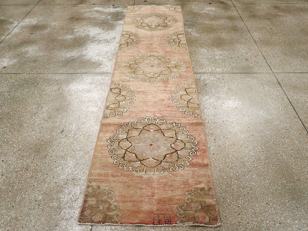 Vintage Turkish Anatolian Runner, No.32994 - Gsblank