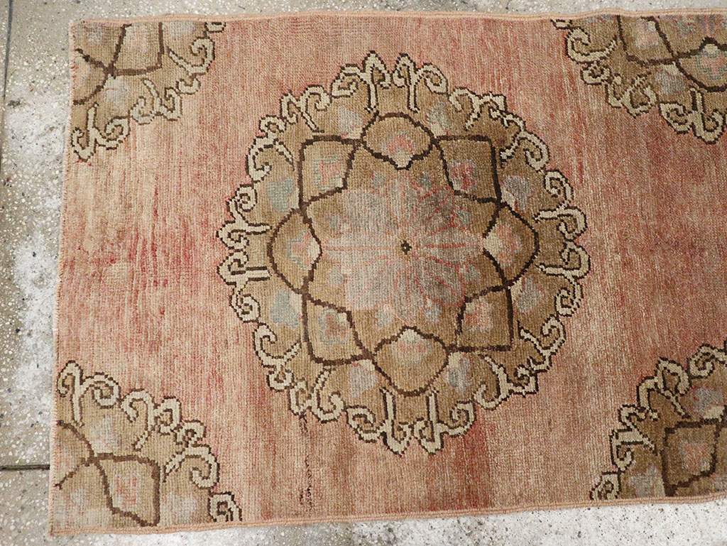 Vintage Turkish Anatolian Runner, No.32994 - Gsblank