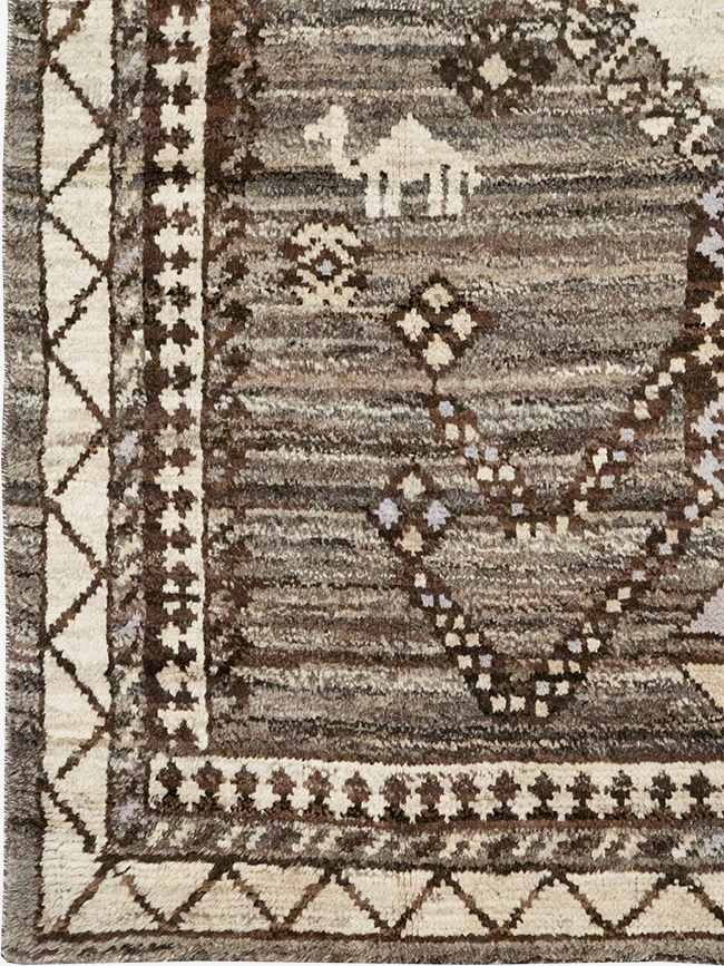 Modern Persian Gabbeh Accent Rug, No.32995 - Gsblank