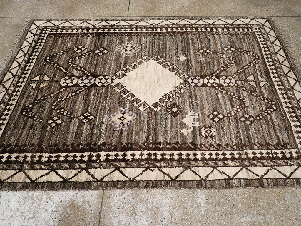 Modern Persian Gabbeh Accent Rug, No.32995 - Gsblank