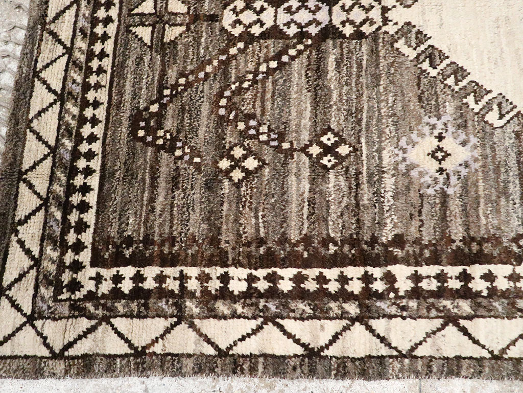 Modern Persian Gabbeh Accent Rug, No.32995 - Gsblank