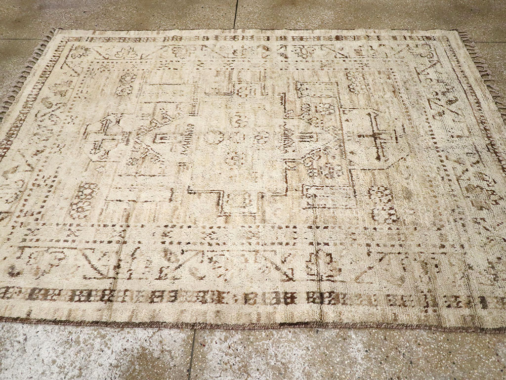 Modern Persian Gabbeh Accent Rug, No.32996 - Gsblank