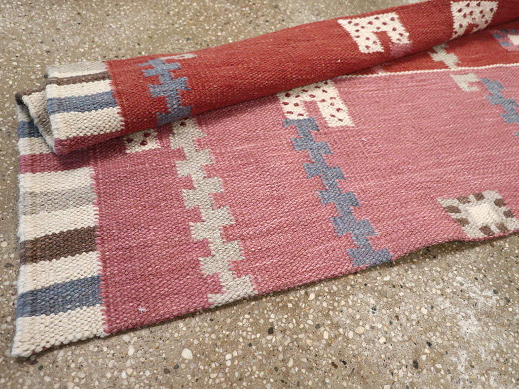 Modern Turkish Flatweave Kilim Runner, No.33000 - Gsblank