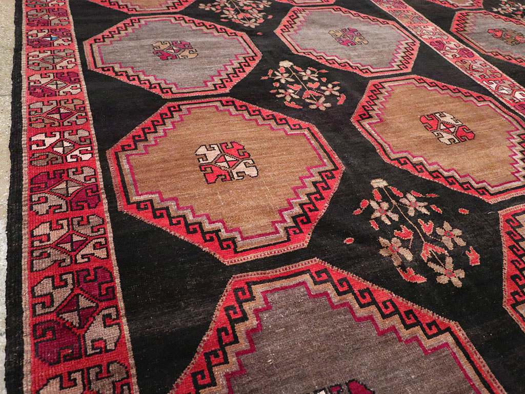 Vintage Turkish Anatolian Large Carpet, No.33004 - Gsblank